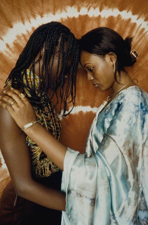 thesoulfunkybrother:Fashion Carnival 2002. Dakar,Senegal.Shobha.