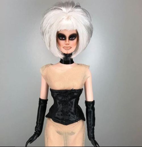 liliana-von-k: Barbies repainted by Mark Jonathan as RuPaul’s Drag Race queens: Sharon Needles