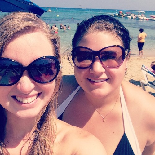 BEACH DAY! @brittibee43 #aiyanapa #cyprus #ilivehere #beachday