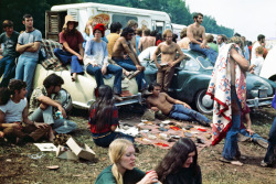 the60sbazaar:  Woodstock hippies 