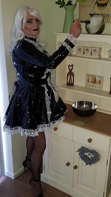 Porn Pics bailey-anastasia:Gorgeous sissy maid hard