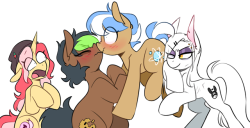 red-x-bacon: Doodle! oh no is this a random doodle or a scene of a lore??? no one knows!, yet Support Patreon!  ⎸ Follow Twitter!  ⎸ Other Sites! 