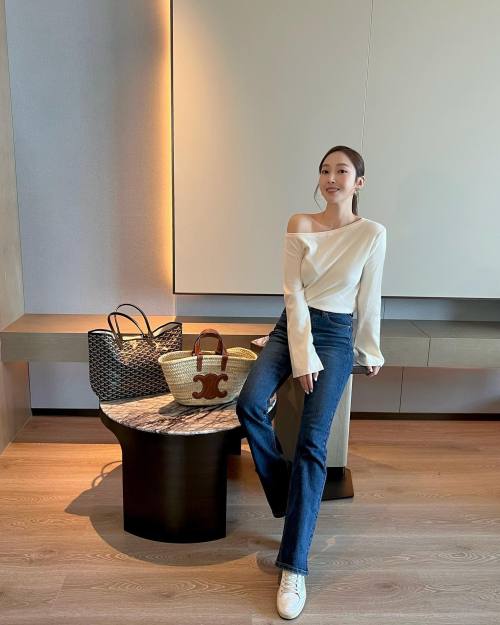 jessica.syj: Check out the @vestiaireco app for authentic preloved luxury finds & shop my upcomi