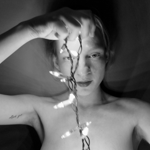 dcci: Happy almost solstice  Self | home | December 2014 Images shot by me (dcci) with a Fujix20.