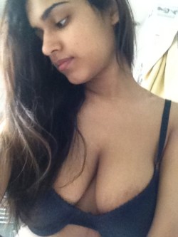 desiselfies:  That’s the definition of sexy