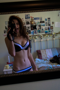 eloxse:  Got a new bikini :)