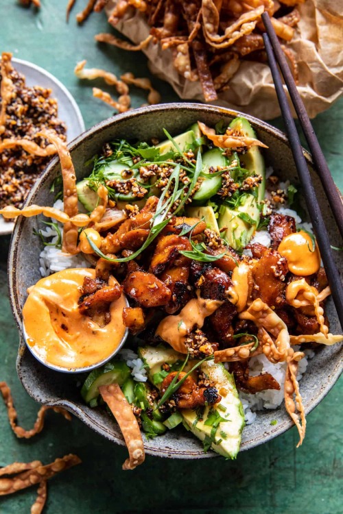 daily-deliciousness:  Spicy chicken yum yum rice bowls