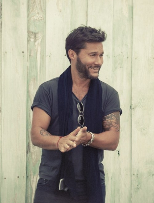 Diego Torres (cantante argentino)Watch: “Sueños" on YouTube