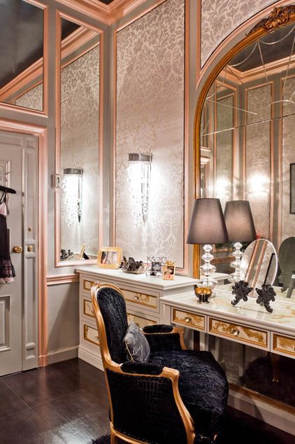 uniqueshomedesign:  Gorgeous closet &amp; dr charisma design