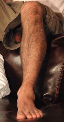 2hot2bstr8:  can i just lick those feet and legs all day and night???? this dude is fucking bangin’…..