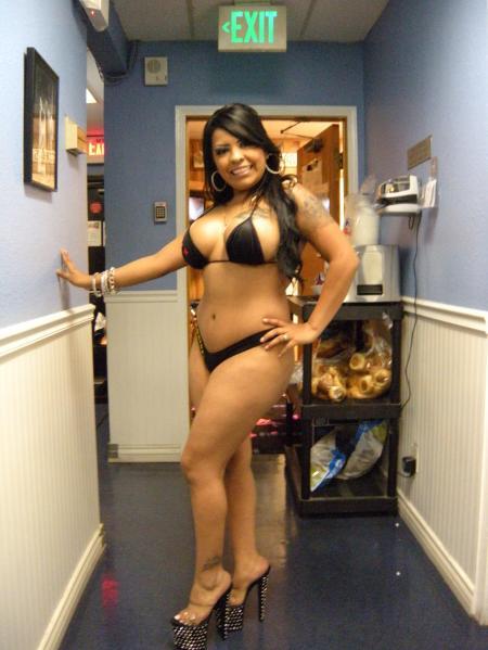 leoloveslatinas:  rlh001:  Mexicana stripper.  Sexy ass hyna but don’t like the Steeler bikini, lol!  Fuck it, she’s fine.  Im in love !