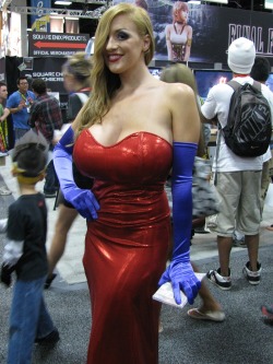 hbombcollector:  Jessica Rabbit cosplay.