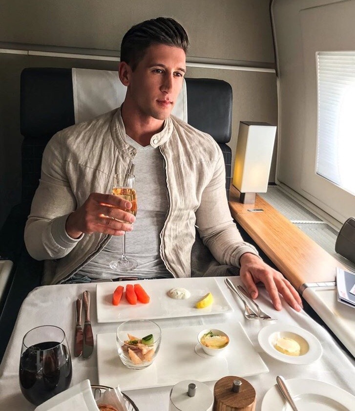 billionairesociety:  Good boy. When you are the private “fitness coach” to a