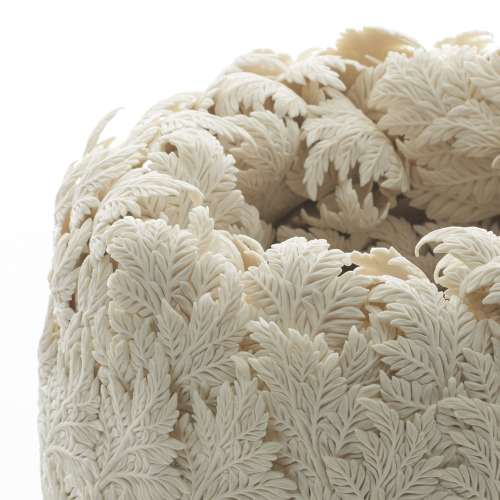 thedesigndome: Exquisite Ceramic Sculptures by Hitomi Hosono Link: Ceramic artist Hitomi Hosono