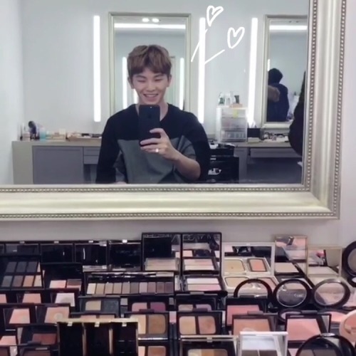wcozi:jihoon on snow today was too cute cute! T_T I just died huhu