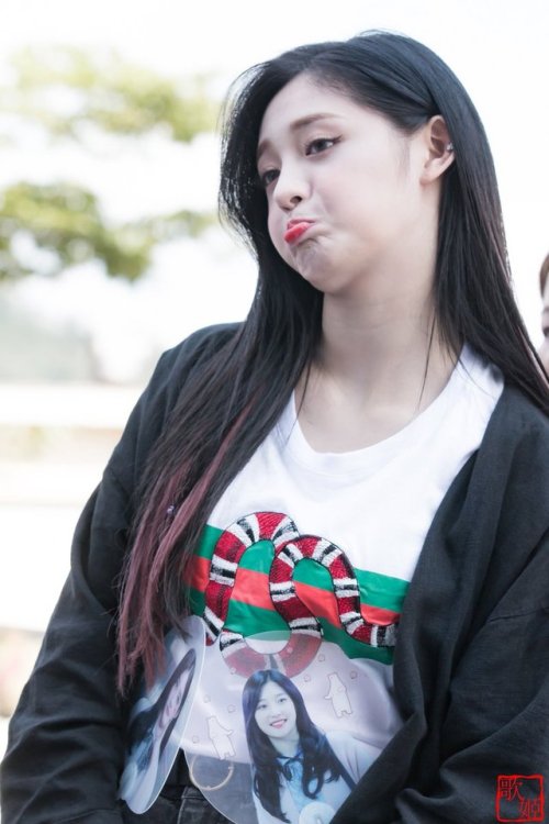 pristin-kyulkyung:170902 Pristin Pinkyat KBS Music Bank© 歌姬do not edit, crop, or remove the watermar