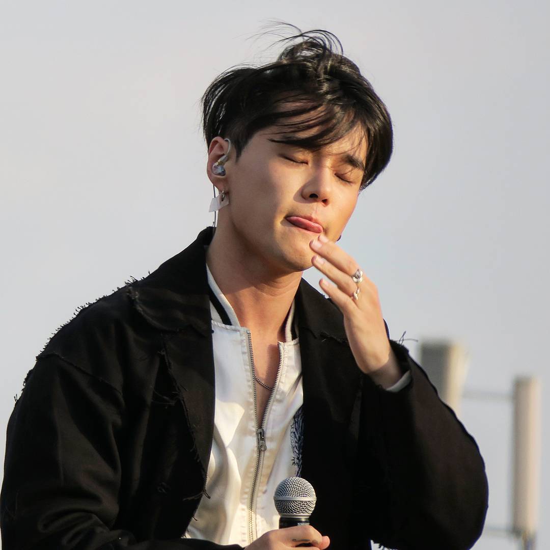 ygmobb:  fyclubeskimo:    Â©    pororoyang     @holykook