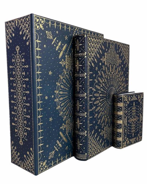 Scottish Decadence ✨ would love to make one of these in red! . . . #McCallCo #bookbinding #create #c