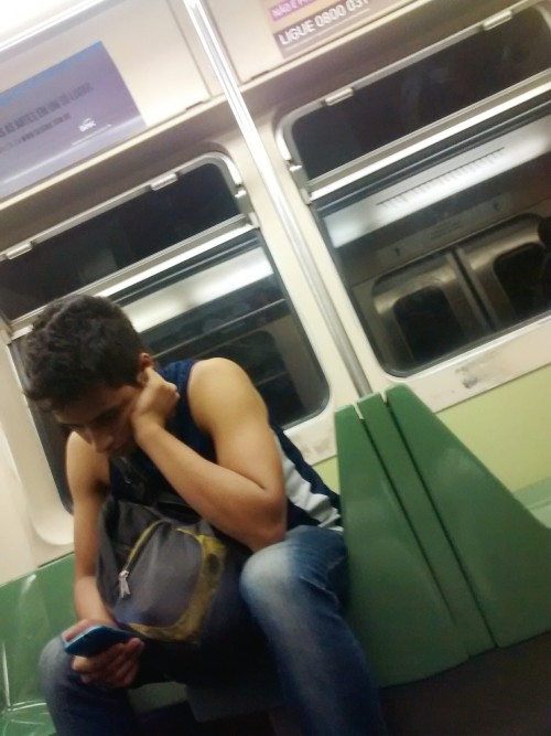 pajas-mentales:  razones para viajar en metro 