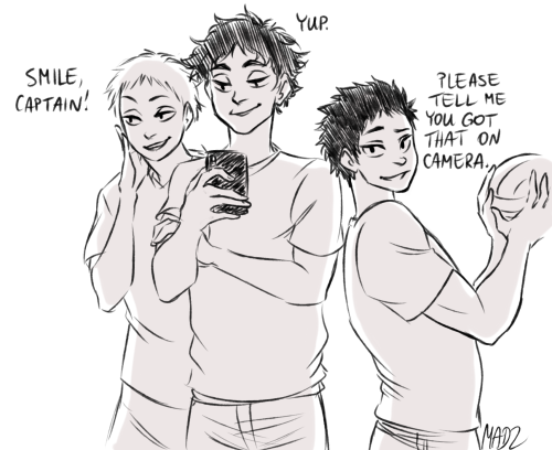 thorahathi:  Oikawa lost the bet with Makki and now has to wear his hair like that for 2 weeks. I love Seijou. 