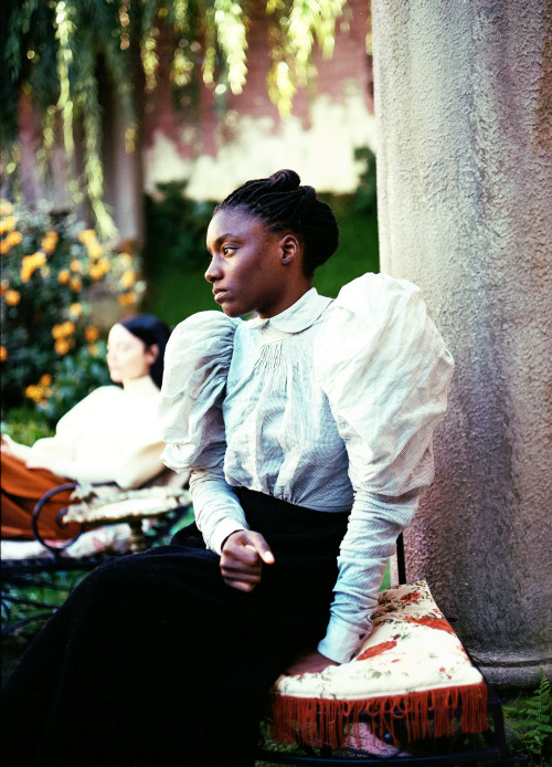 Suzy Bemba As Toinette In Poor Things (Film, 2023).