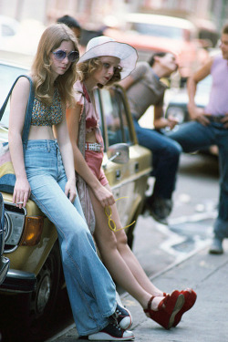 Avagardner:  On The Set Of Taxi Driver, Photographed By Steve Schapiro, 1975.  Oh