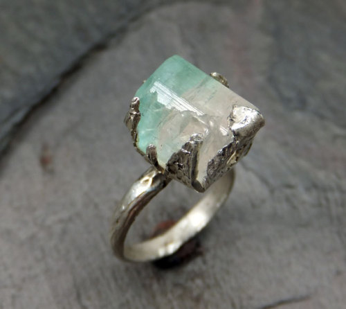 melodramagical: sosuperawesome: Rings byAngeline on Etsy Also want