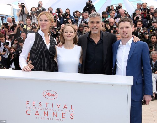 Julia Roberts, Jodie Foster and George Clooney CANNES 2016 Footage - MONEY MONSTER Photocall