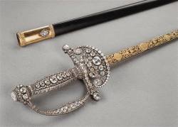 tiny-librarian:  This is the coronation sword