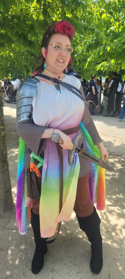 Today I am a big gay knight 🏳️‍🌈⚔️