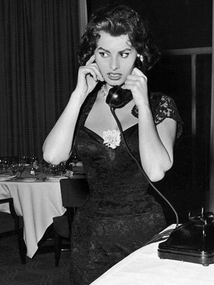foreveroldhollywood:  Hello operator  