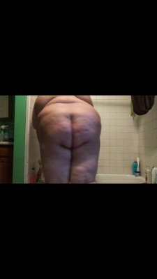 gaysuperchub23:  Preview of my shower video