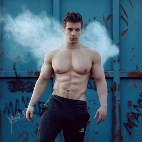hotjockpics:  Tim Gabel