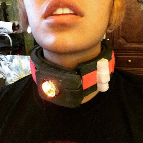 theprettiestsiren: Painting up the slave collar.