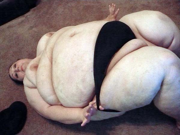 garyplv:  fatlover2876:  german-fa:  onlythefattest:  8 items  Wonderfull woman 