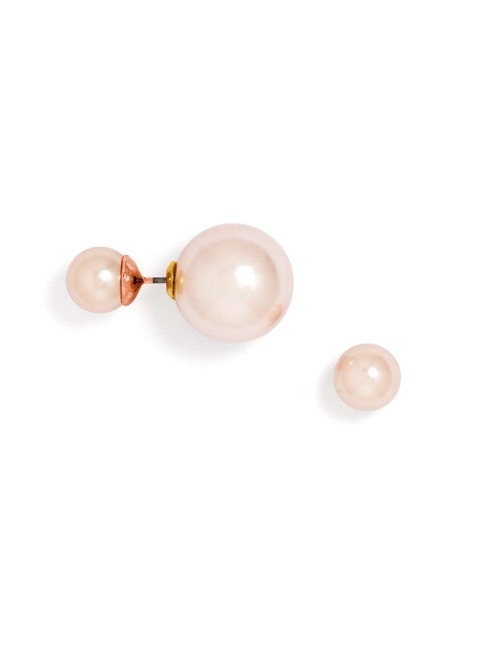 High Heels Blog wantering-blog: Pale Pearl  BaubleBar Pearl 360 Studs…. via Tumblr