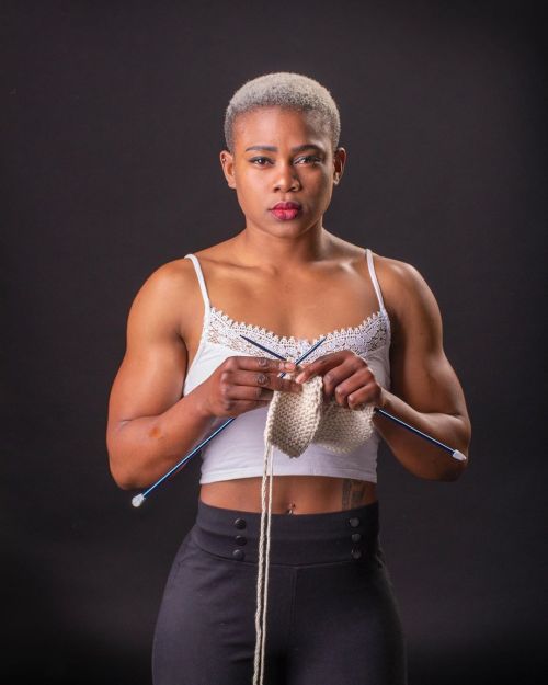 athleticsistas:Emely Tembe Getting into a fitness lifestyle does not mean you can’t do the more trad
