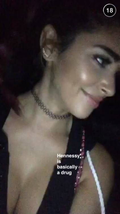 allthingchantel:  Chantel recents activities on snapchat