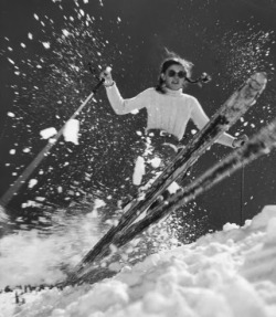 coolkidsofhistory:  Fifteen-year-old Andrea Mead Lawrence, the first American alpine skier to win Olympic gold, training, 1947.