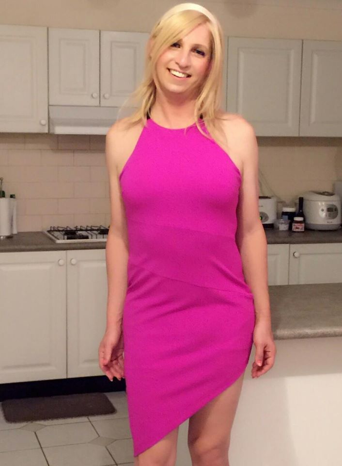 lovecourts:  A Monday Morning splash of Courtney’s cute t-gurls!