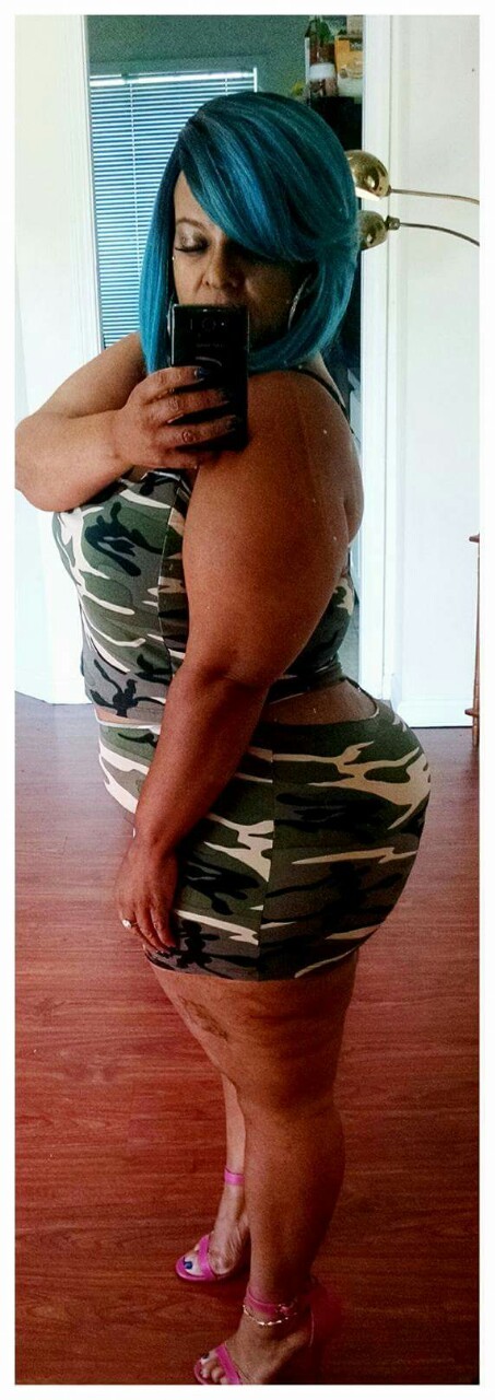 Thick women/ BBWs
