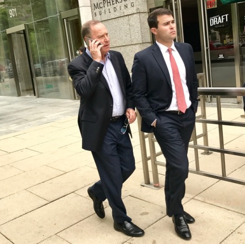 daddiesonthego: Boss Daddy and the Junior Associate going out for a coffee to discuss his performanc