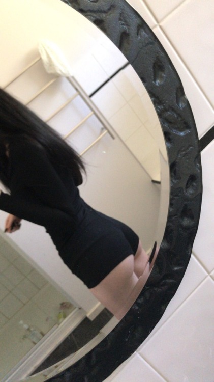 cheeky-babygirlx: Cheeky