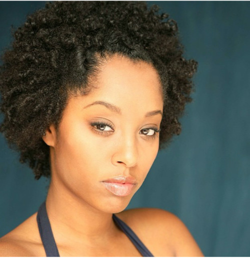dayumshecangetit:  thefinestbeauties:  Shelah Marie  😍😍😍