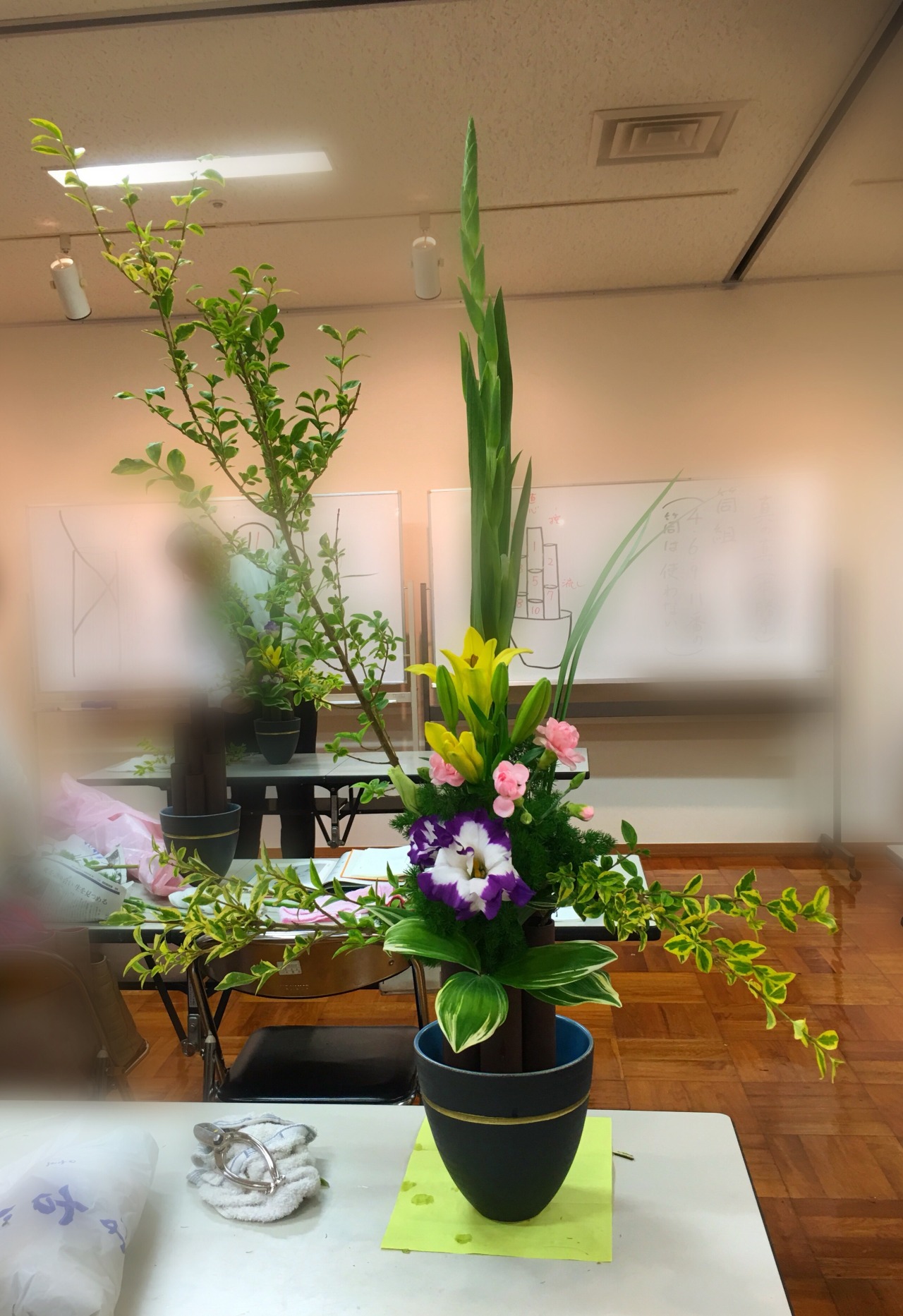 嵯峨御流 水盤 花器 花瓶 フラワーベース 高台 華道 コンポート 青磁