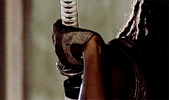 mllebennet:  twd meme -  two weapons [½]  ↳ Michonne’s Katana  