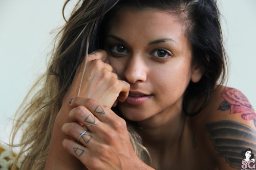 sglovexxx:  Whiskey Suicide in Bed Head