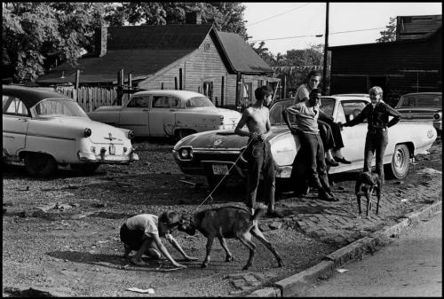Knoxville, Tennessee, 1967. [Credit : Danny Lyon]