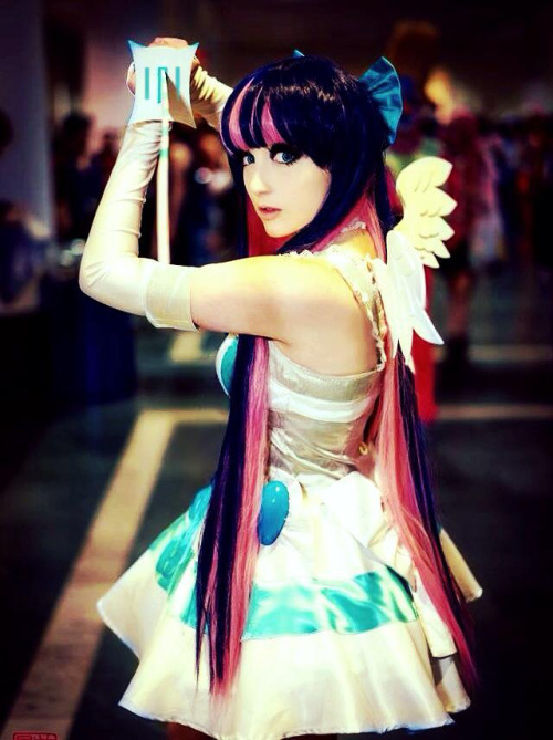 cosplayhotties:  todayssweets: “Get ready dick-munch! You’re dealing with the awesomazing Stocking- now start saying your goddamn prayers!” (Photo by Felix Wong)  submission by http://todayssweets.tumblr.com/