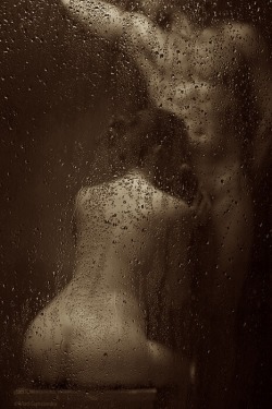 workharderforme:  Ready to shower baby?